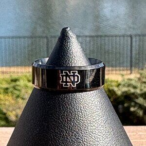 University of Notre Dame Fighting Irish NCAA Titanium Ring 8mm
